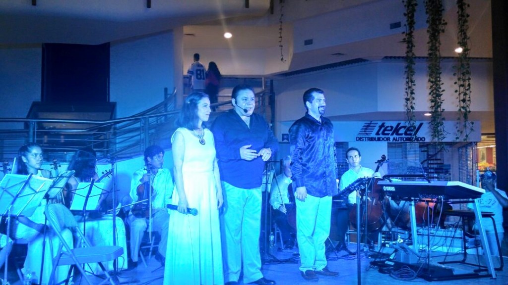 Viviana Báez, Mauro Calderón y Aldo Delgadillo