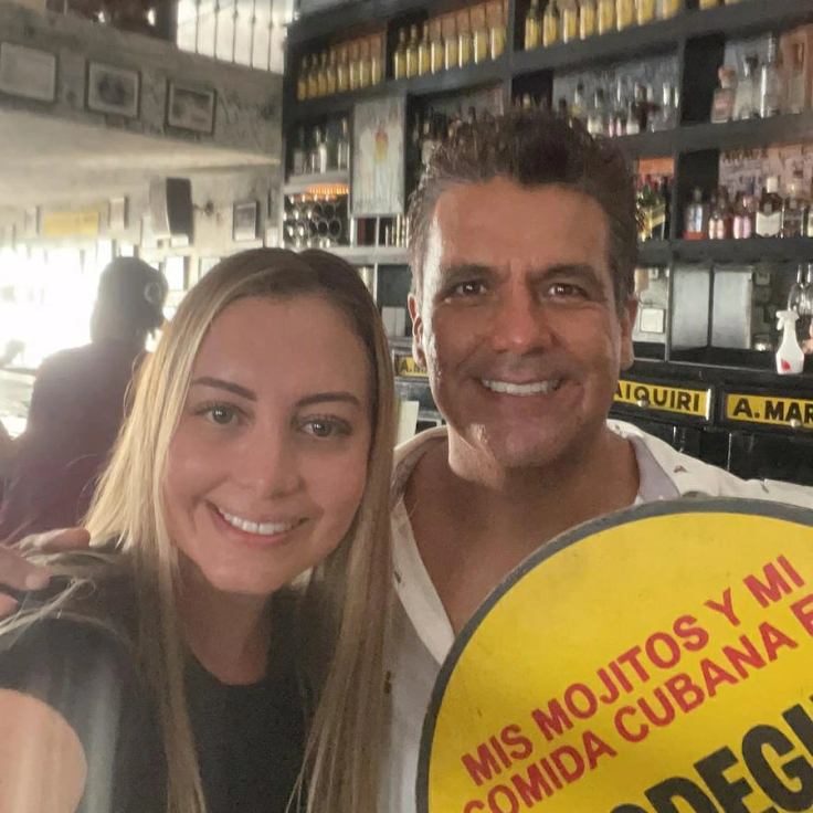 Fabiola and Israel at La Bodeguita del Medio.