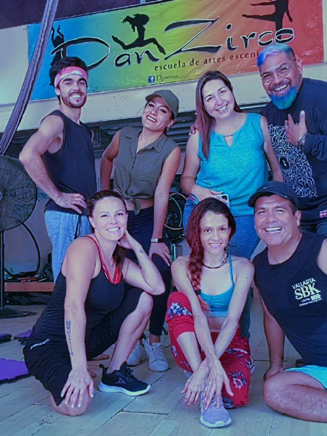 Ensayos ¿Qué Hace Usted en Mi Sála? en Danzirco.